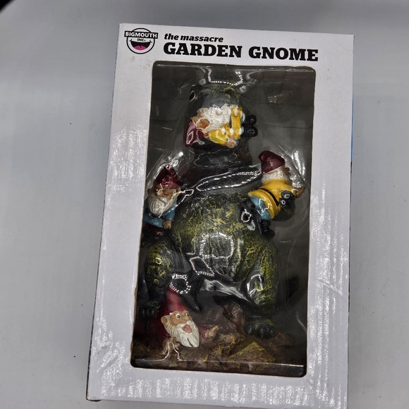 New garden gnome - the massacre 9 in tall new in box dinosaur eating gnomes - Picture 3 of 10